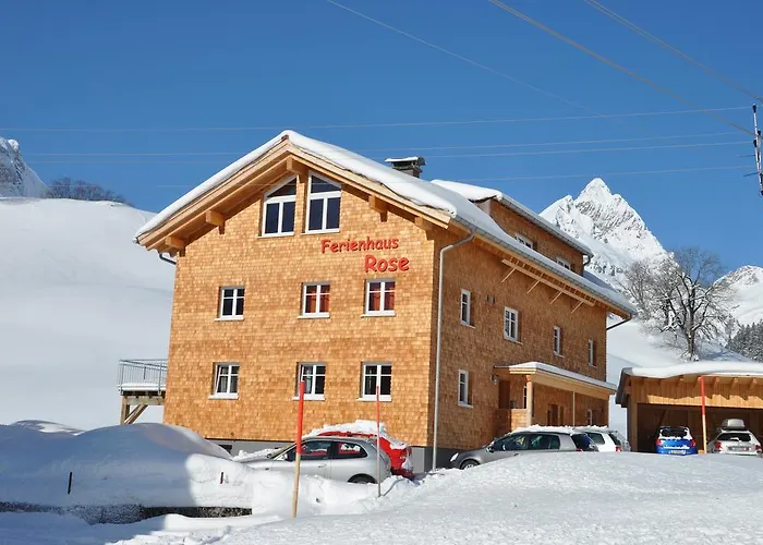 Natur Guest house 3*